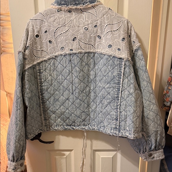 POL Light Blue Quilted Denim Jacket with White Lace Trim - Picture 6 of 7